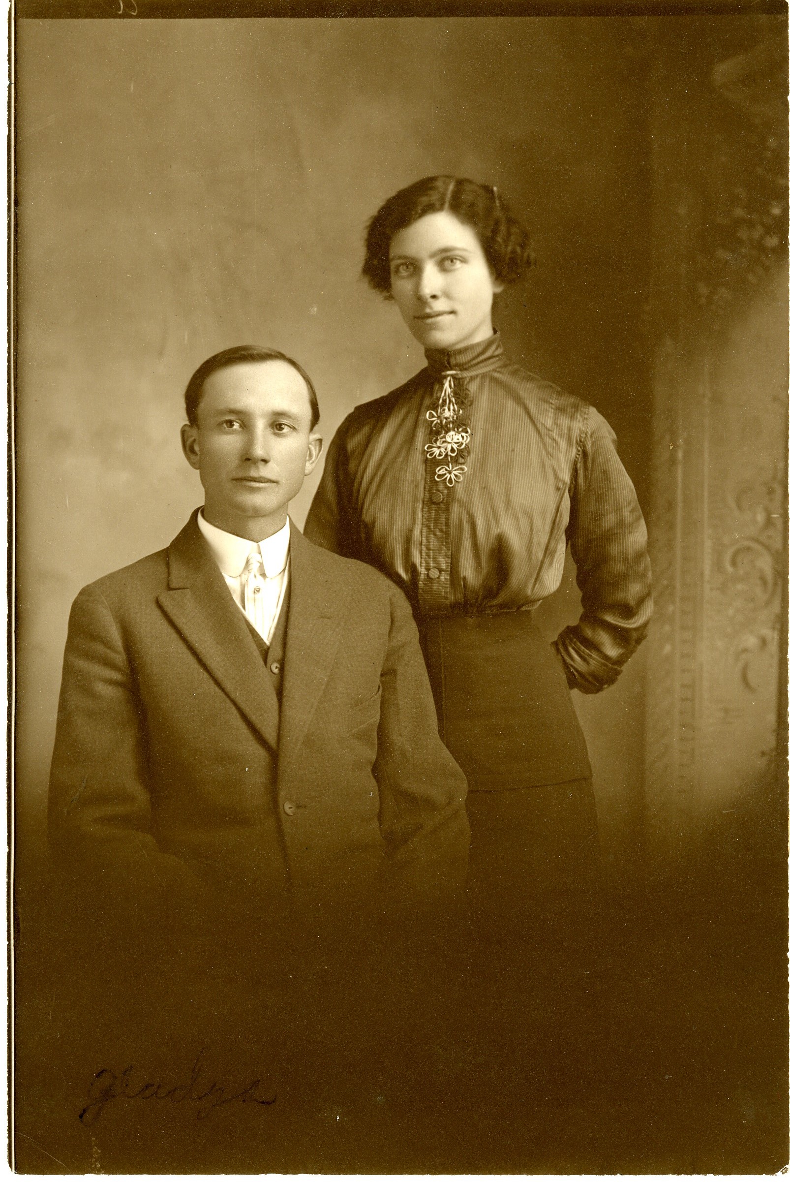  Sorry, image gladys-ingraham-wiggins.jpg could not be found!