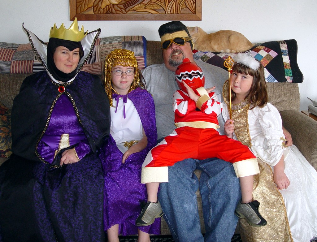   Sorry, image mark-mcfatehalloween2005.jpg could not be found!