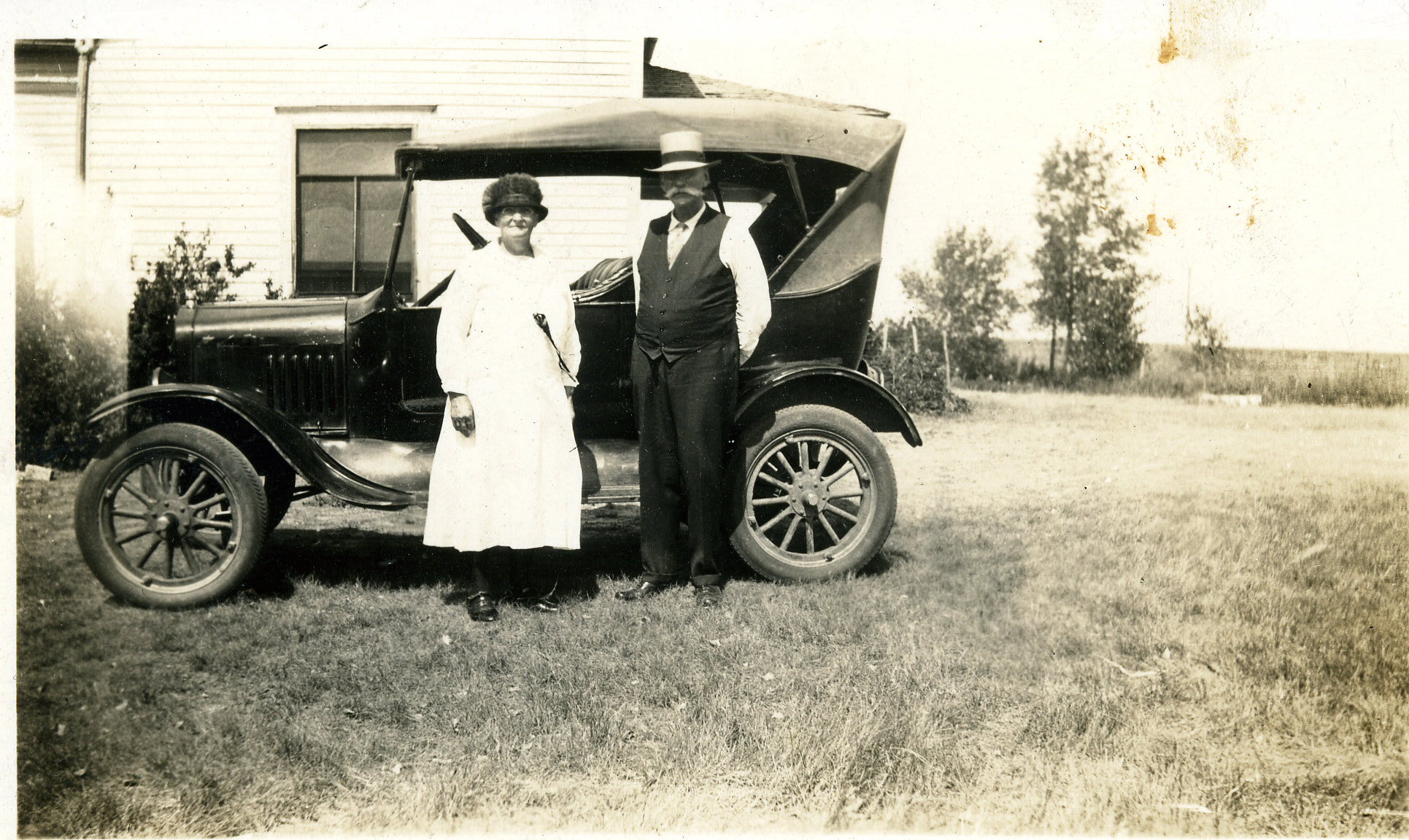 Sorry, image mollie-and-frank-tolsted.jpg could not be found!