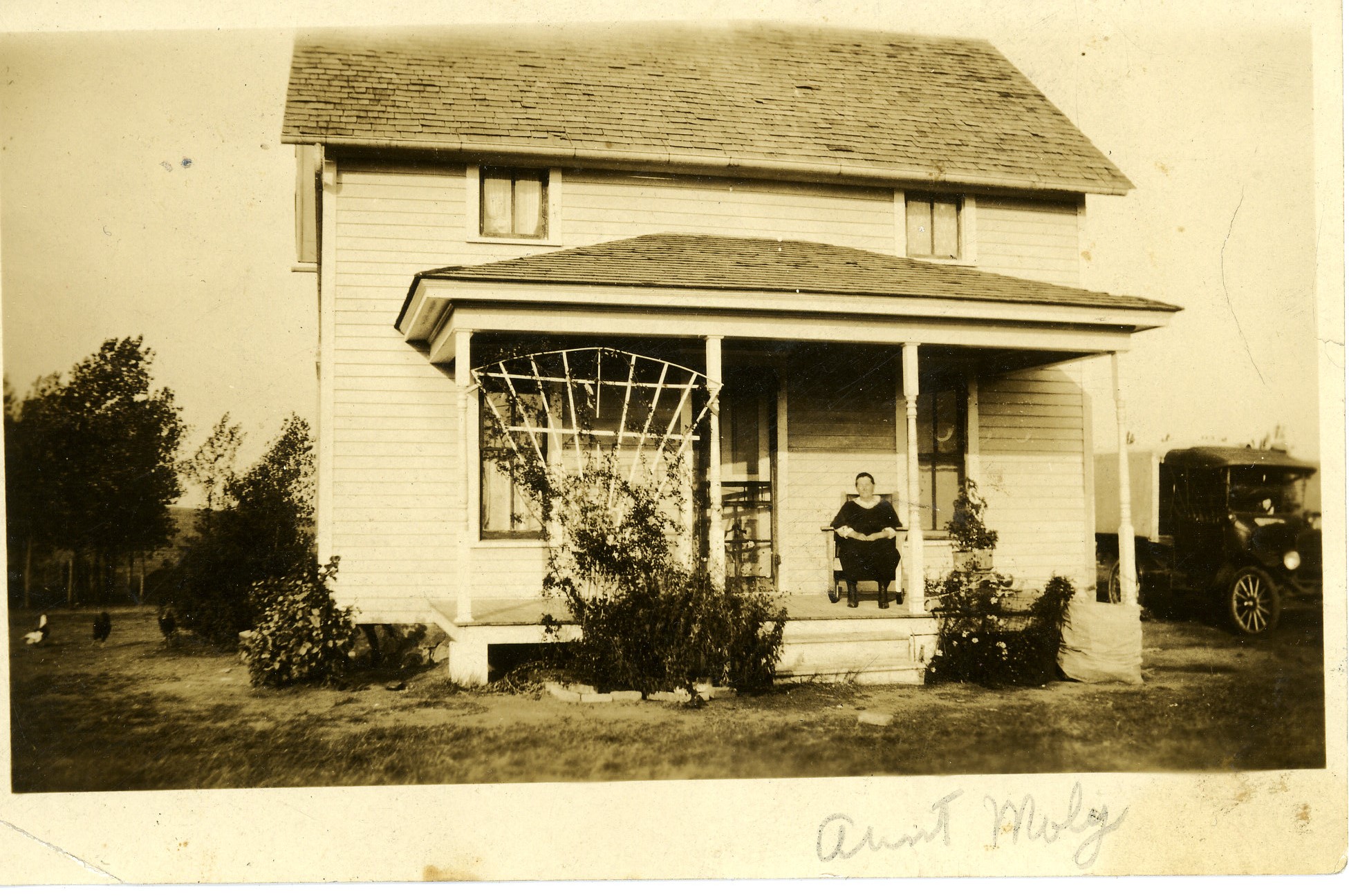 Sorry, image molly-tolsted.jpg could not be found!