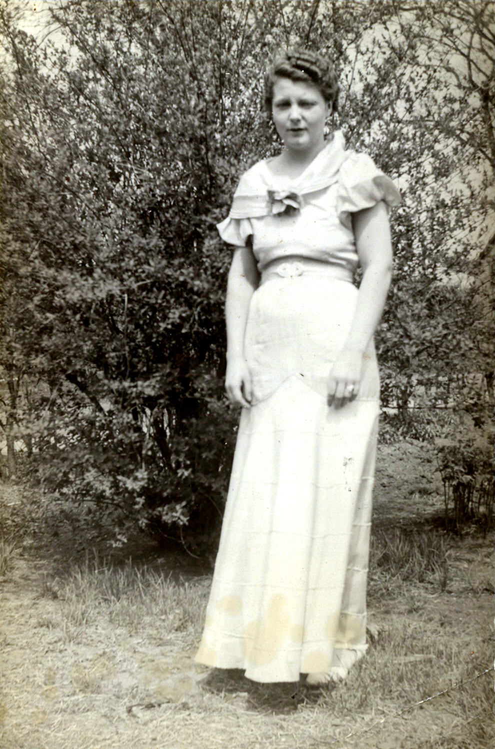   Sorry, image myra-mikkelson-in-dress.jpg could not be found!