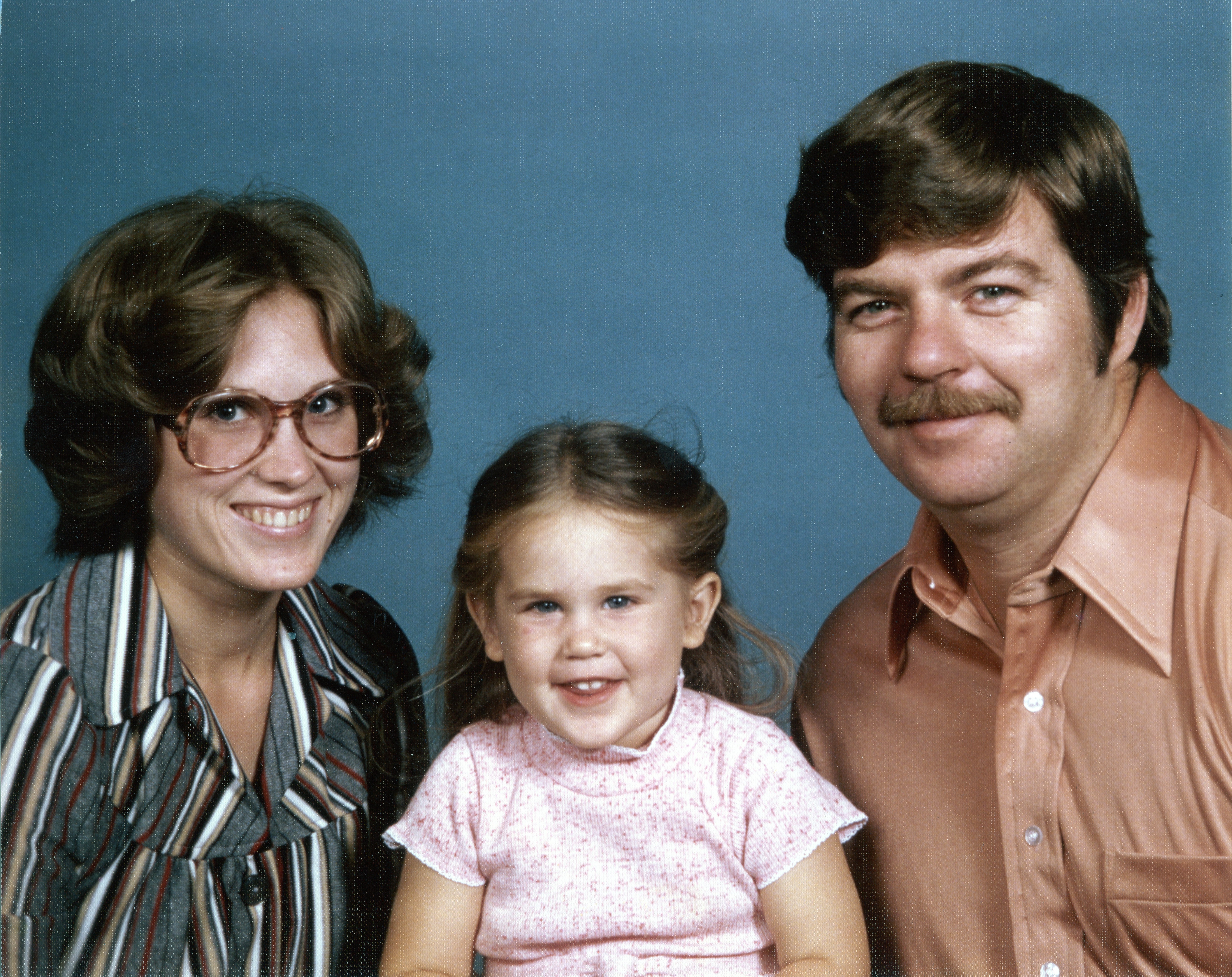   Sorry, image ron-mcfate-and-family.jpg could not be found!