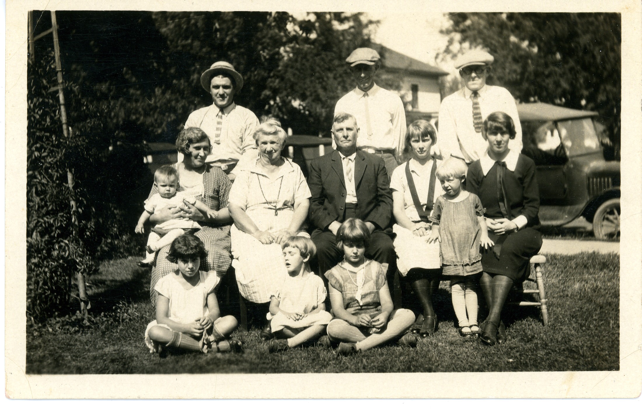   Sorry, image will-and-wave-ingram-with-family.jpg could not be found!